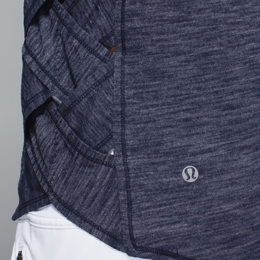 Lululemon Var-City Muscle Tank Heathered Blue - Picture 3 of 7